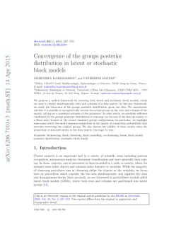 Convergence of the groups posterior distribution in latent or stochastic
  block models